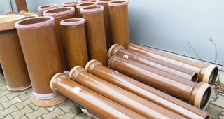 clay sewer pipes